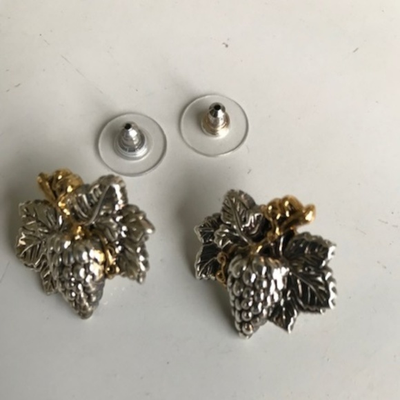 Grape Earrings Pierced Posts Vintage California - Picture 2 of 4